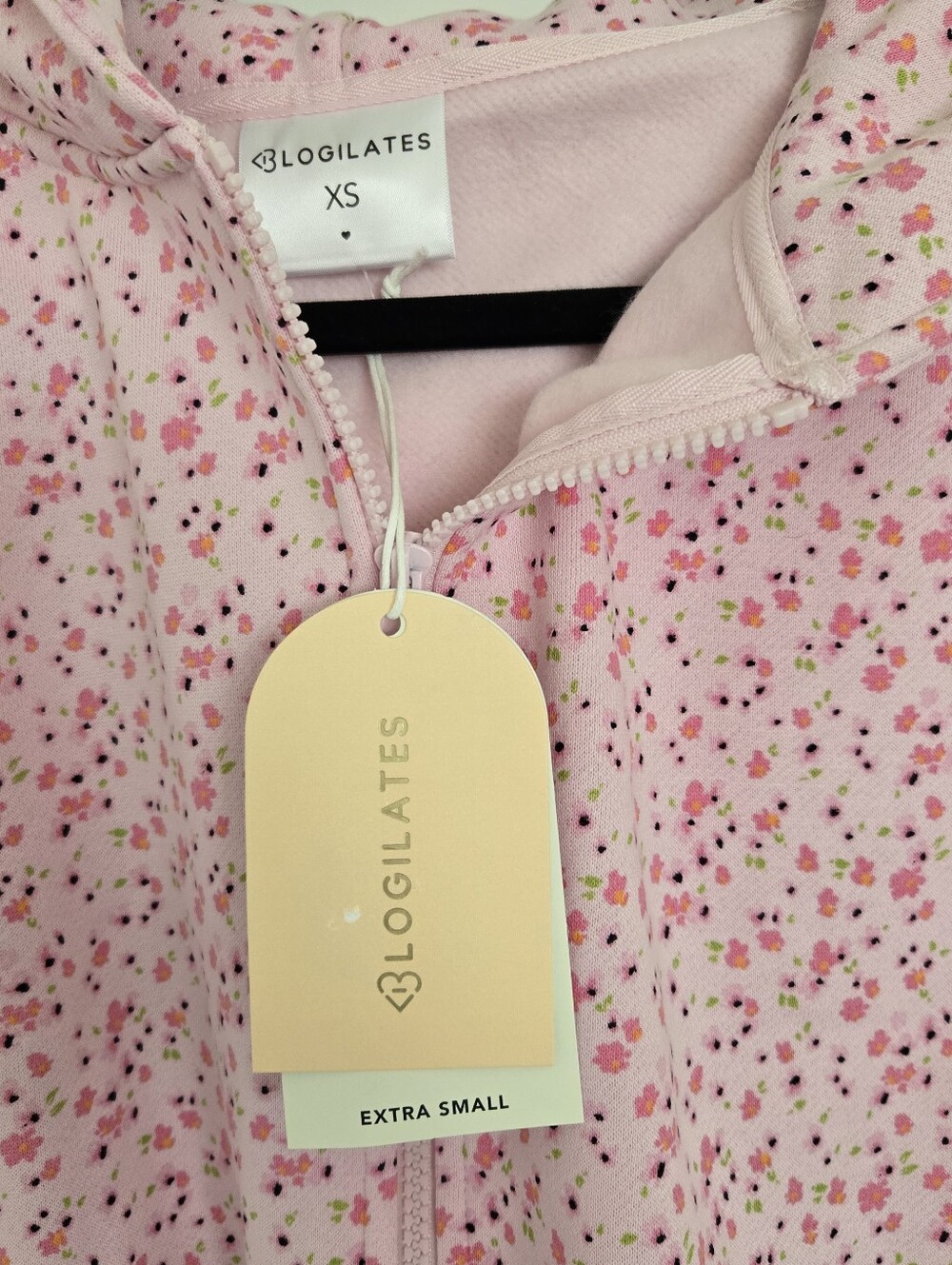 NWT Blogilates Women's Mommy & Me Marshmallow Full Zip Hooded Sweatshirt, Pink - Picture 6 of 8